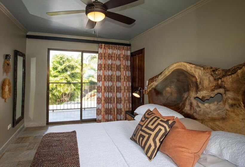 Villa Palmeras With Jungle Views Pool Near Ma