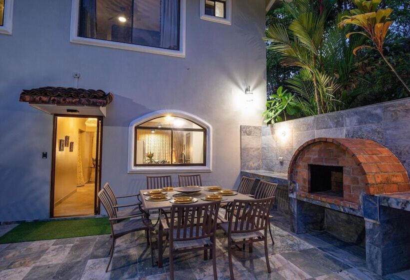 Villa Palmeras With Jungle Views Pool Near Ma