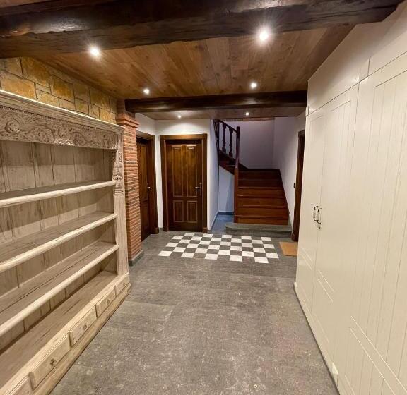 Apartamento Del S Xvi En El Casco Histórico De Luanco