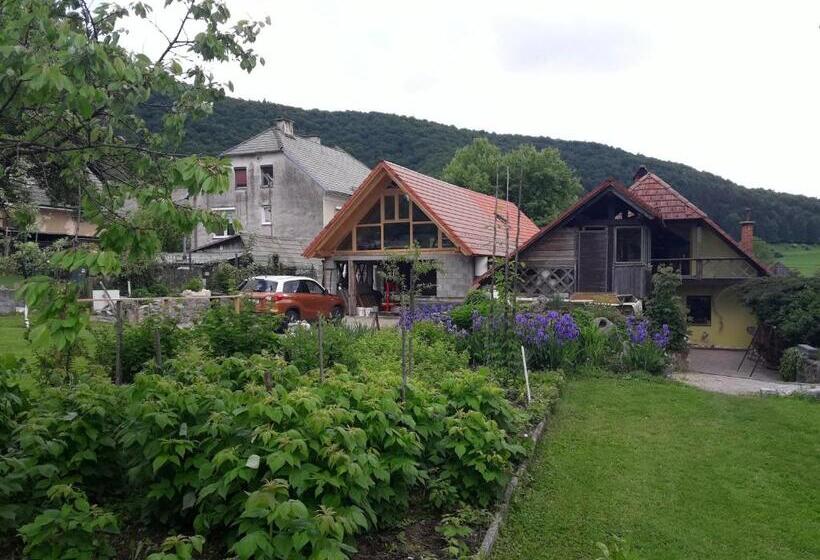 Apartma Caprivi Zavod Za Razvoj Turizma Kočevski Rog