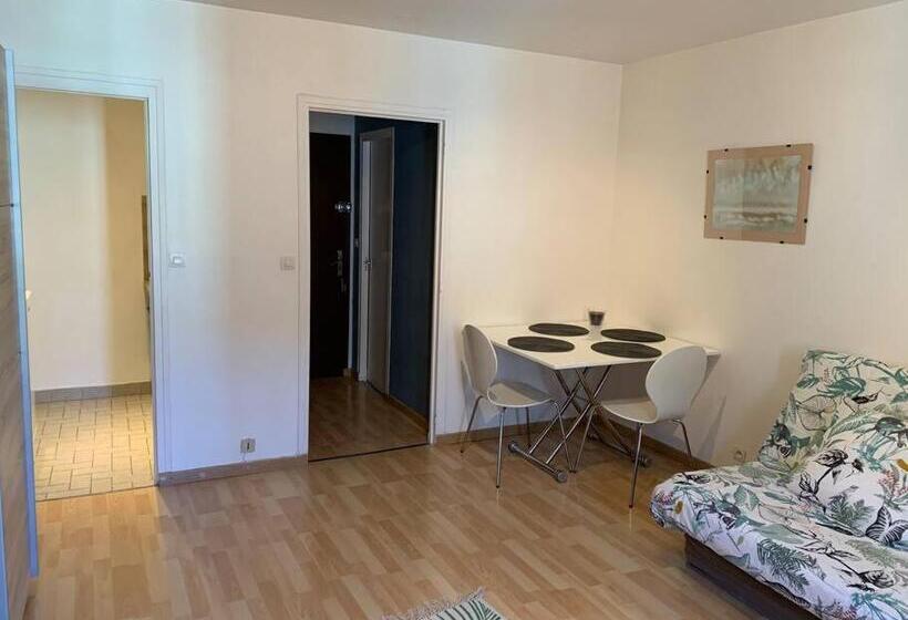 Aubenas Plein Centre Tout Près Du Château