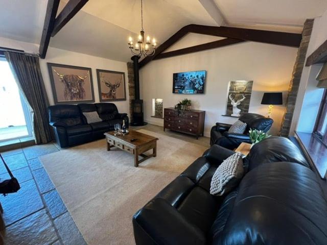 Beautiful Newly Converted Barn In St Hilary