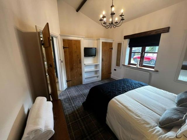 Beautiful Newly Converted Barn In St Hilary