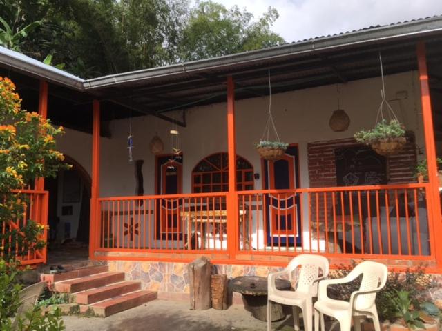 مبيت وإفطار Habitación Las Bromelias, Pijao, Finca Flora Del Rio