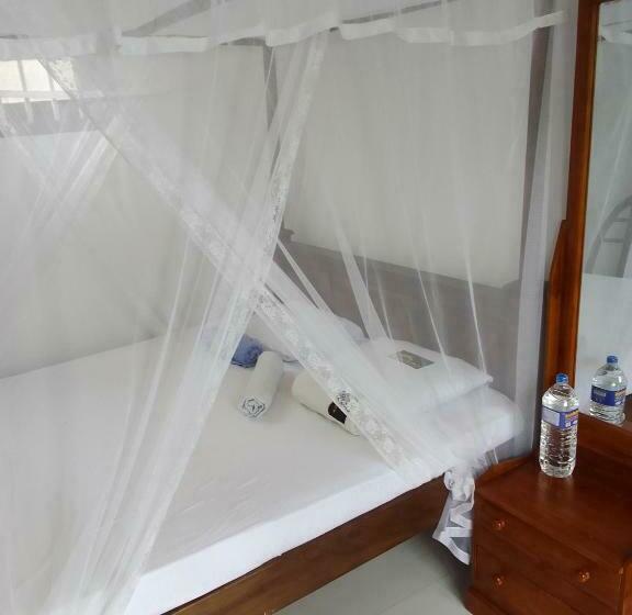 Bed and Breakfast Sunhill Rest Hiriketiya