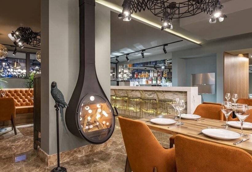 هتل Bristol Bakuriani