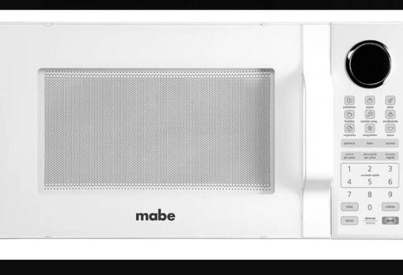 Depab Privado, Centrico,wifi 80 Mb ,aire Acondicionado ,cocina, Cochera Techada