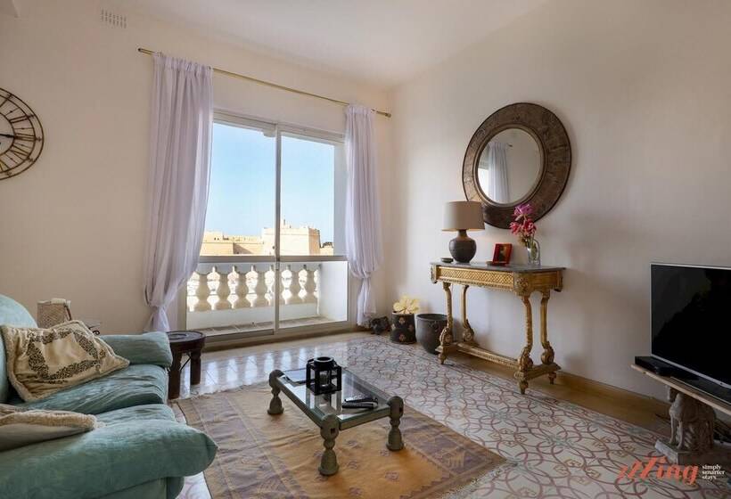 Stunning Holiday Home With Gorgeous Harbour Views