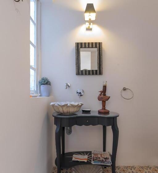 Stunning Holiday Home With Gorgeous Harbour Views