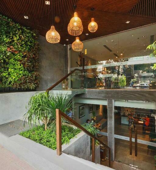 هتل Cherry Boutique