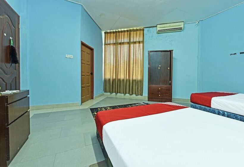 בית מלון כפרי Oyo 90441 Cz Traveler S