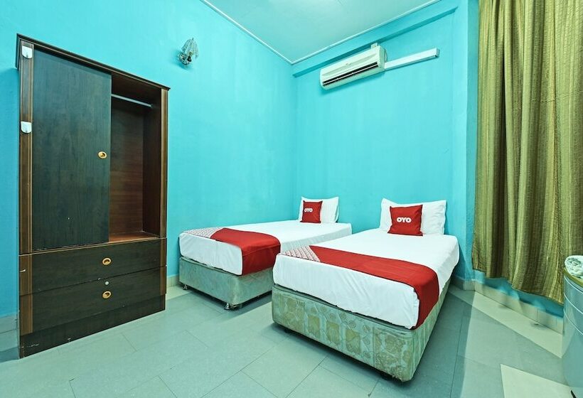 בית מלון כפרי Oyo 90441 Cz Traveler S