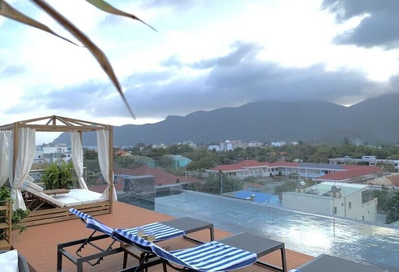 هتل The Mystery Con Dao