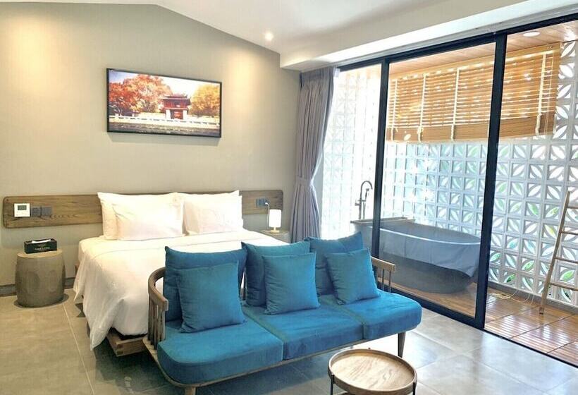 هتل The Mystery Con Dao