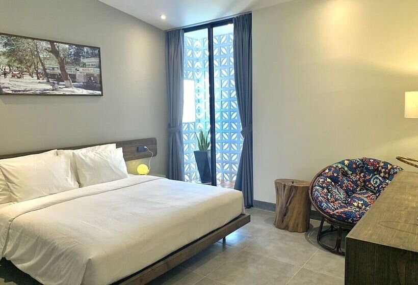 هتل The Mystery Con Dao