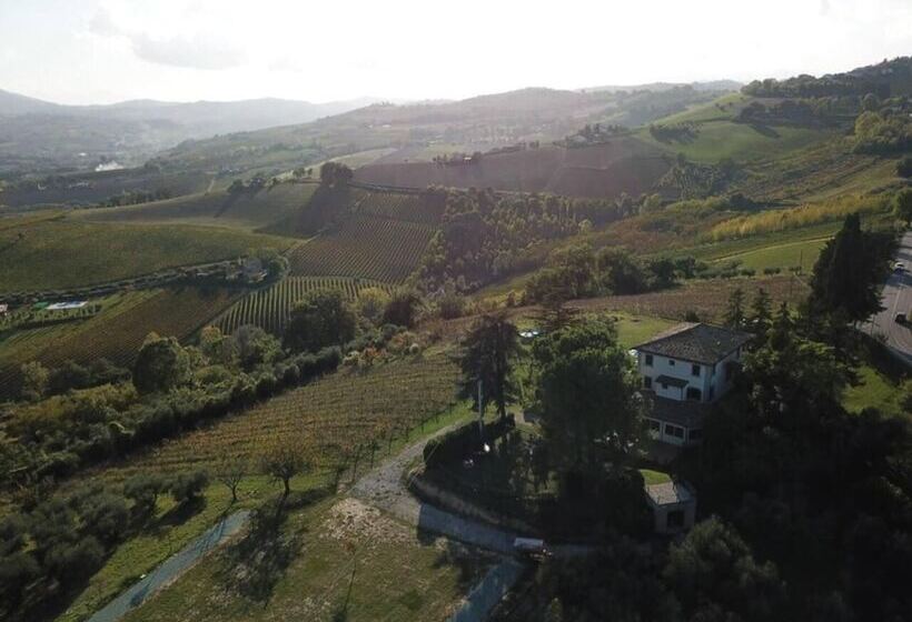 Immaculate 1bedroom Apartment In Ortezzano