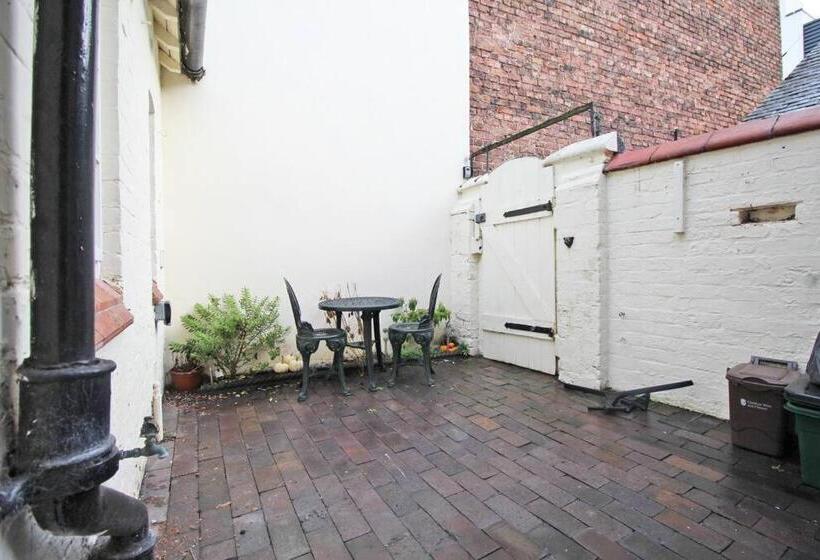 In The Heart Of Chester, Historical & Stylish