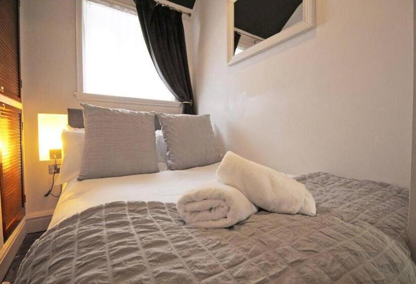 In The Heart Of Chester, Historical & Stylish