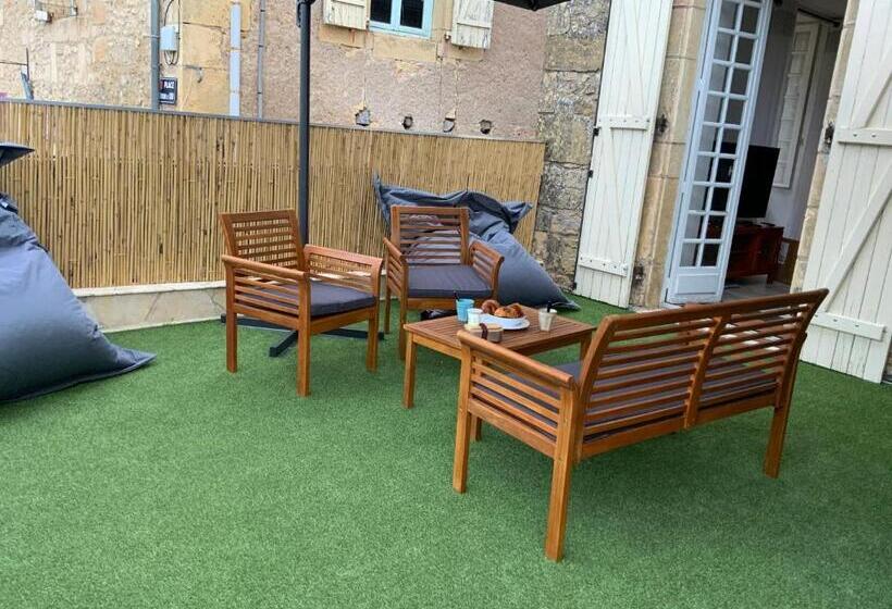 La Pte Maison 3 Place Elie Lacoste