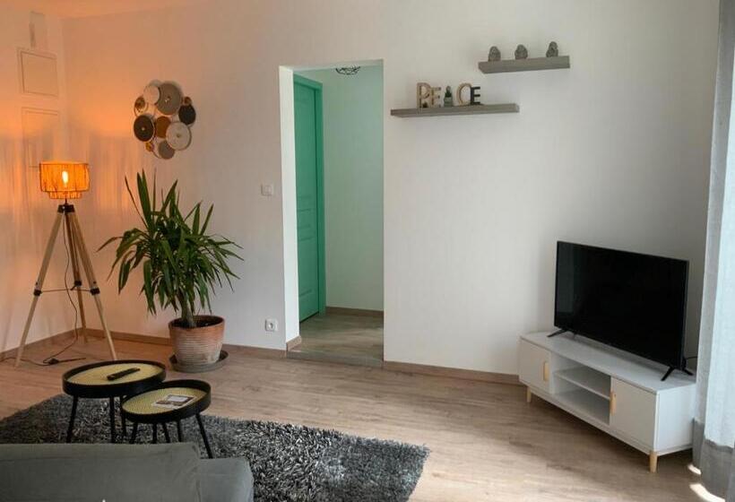 La Pte Maison 3 Place Elie Lacoste