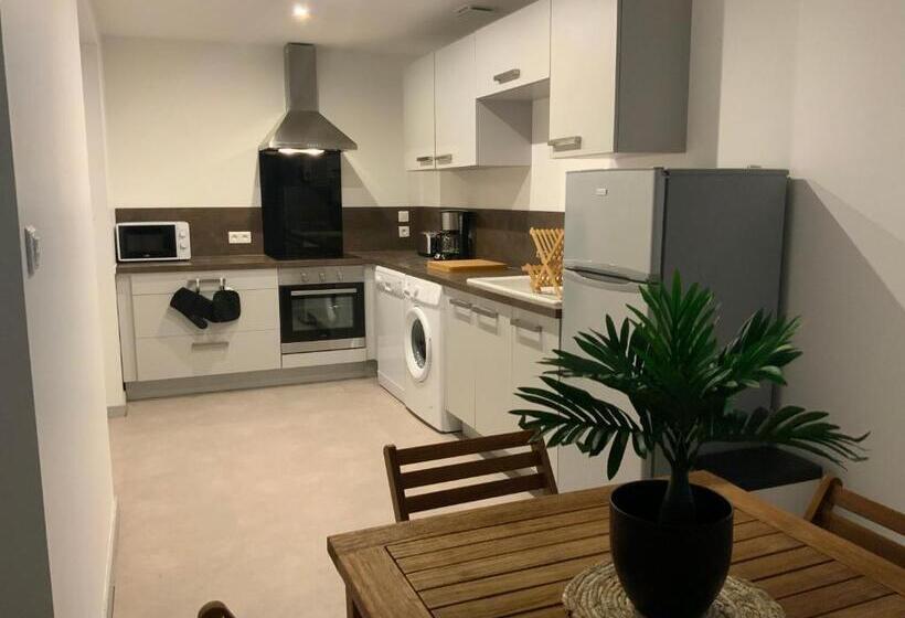 La Pte Maison 3 Place Elie Lacoste