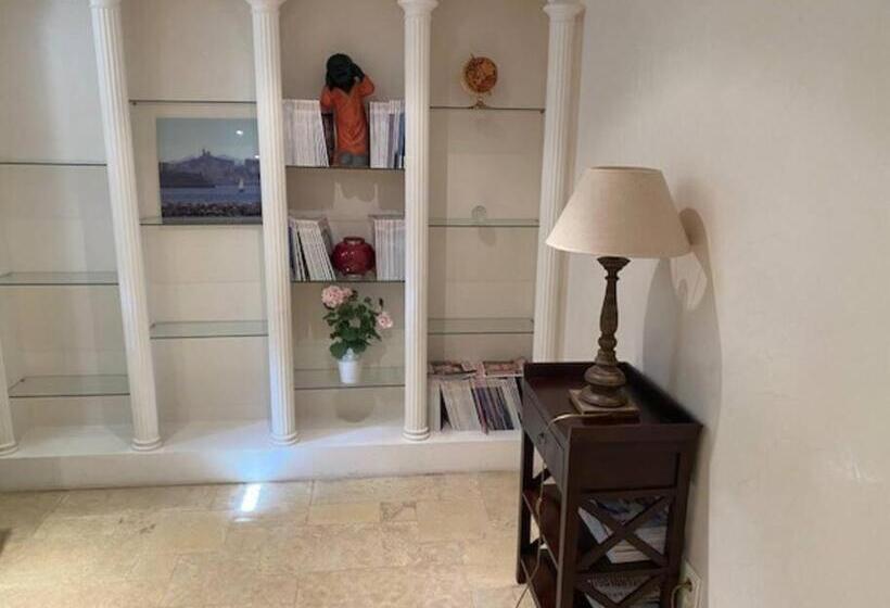 Luxueuse Bastide Provençale De 350 M2