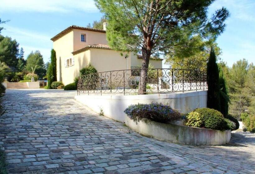 Luxueuse Bastide Provençale De 350 M2