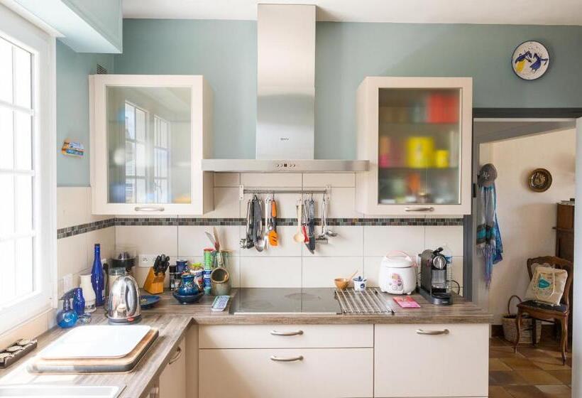 à 600m De La Plage, Maison De Famille Pour 9