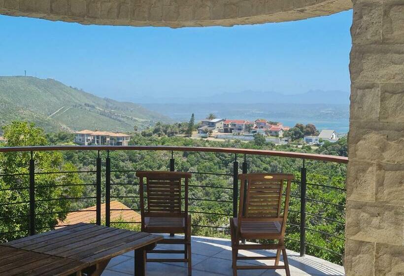 膳宿费 Castle On The Heads