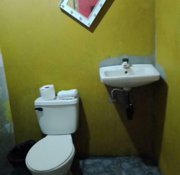 بنسيون Hospedaje La Paloma