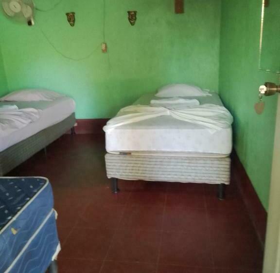 بنسيون Hospedaje La Paloma