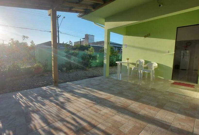 פנסיון Pousada Decarli Executiva Aeroporto Florianópolis