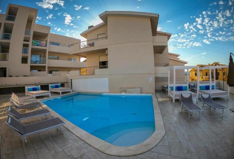 پانسیون Rena Bianca Suite By La Contessa