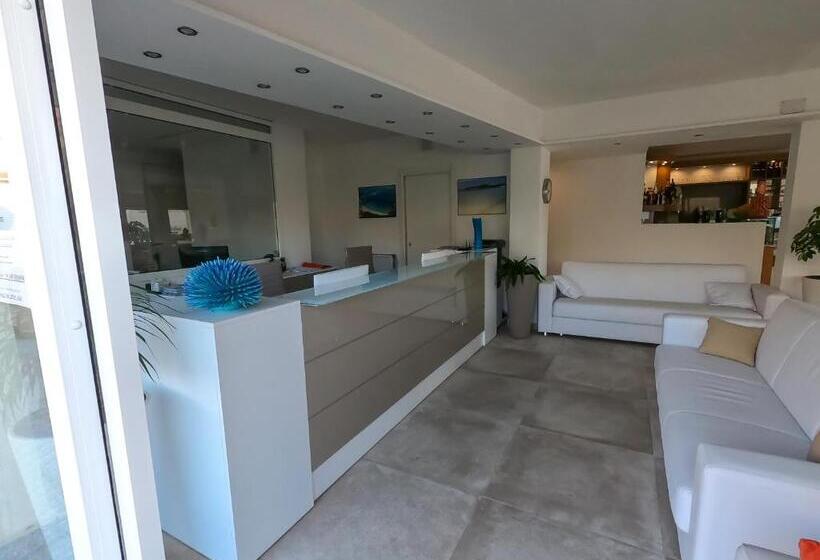 پانسیون Rena Bianca Suite By La Contessa