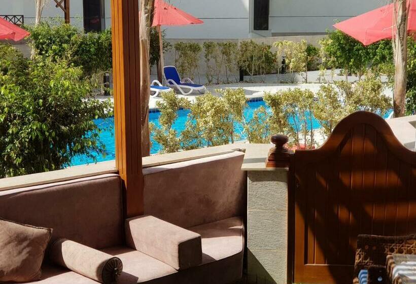 אתר נופש Porto Said بورتوسعيد شاليه ارضى