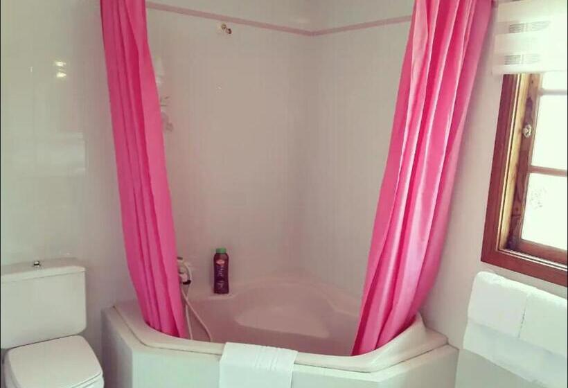 Sea And Mountain View Apartment