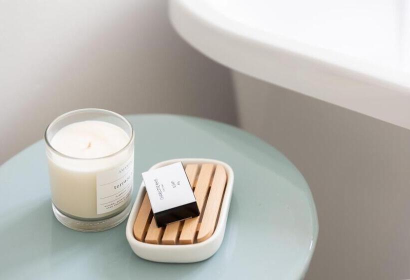 Sunset Villa   Brand New Home 200m From The Beach