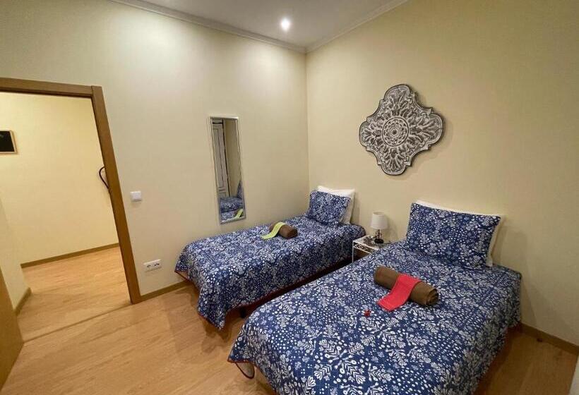 ユースホステル Alojamento Porta10