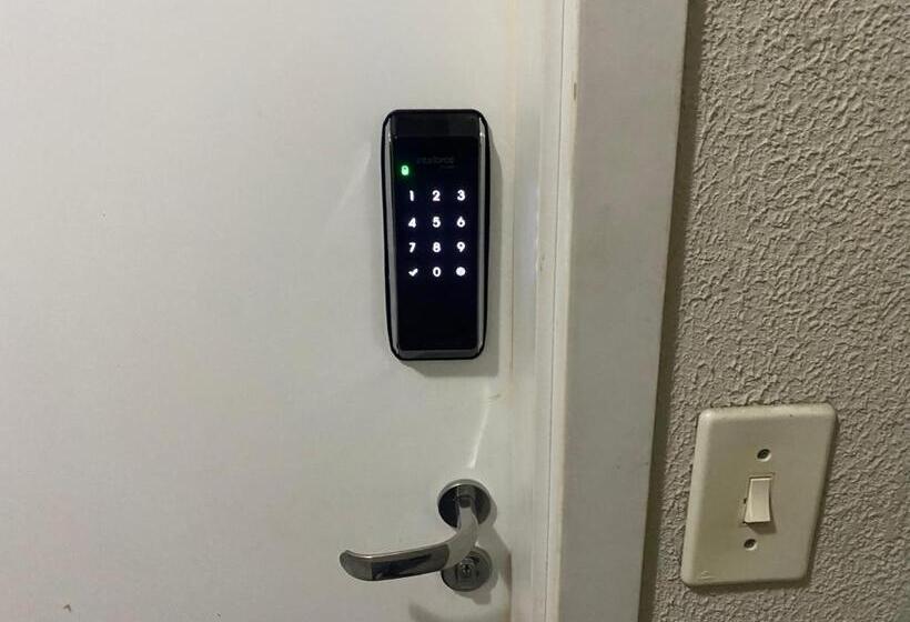 Apartamento Cactus No Dallas Park