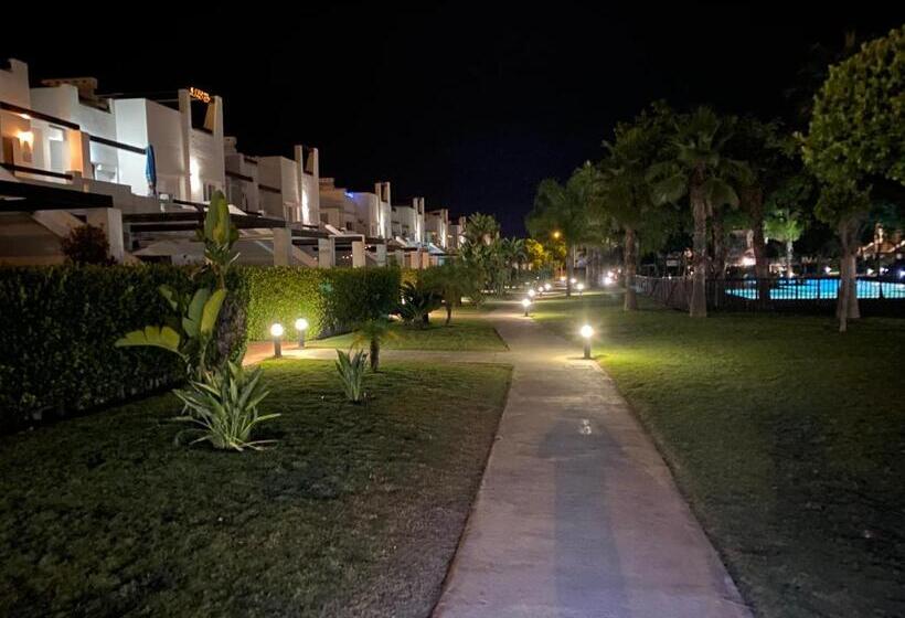 Appartement Avec Solarium Sur Golf Resort