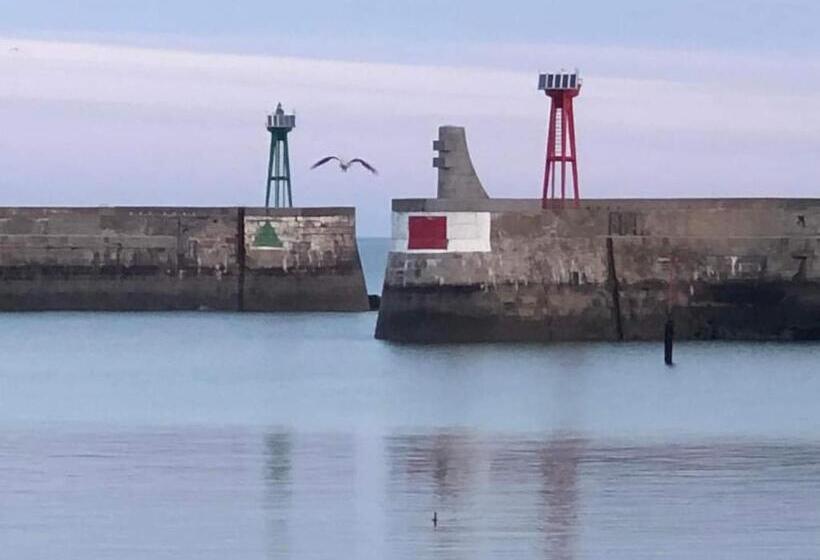 L Air Marin Apt Avec Belle Terrasse Vue Dégagée Séjour Lumineux 10 Mn à Pied Centre Port En Bessin P