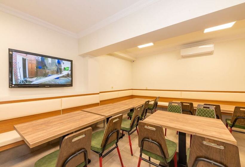 Bazaar Hotels Old City