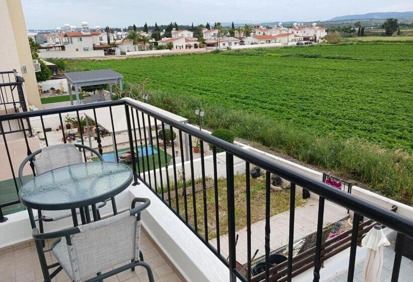 Beautiful 2 Bed House In Mandria Paphos