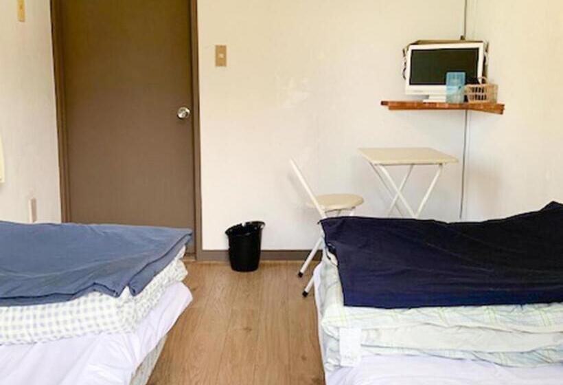 Bed and Breakfast 五岳庵