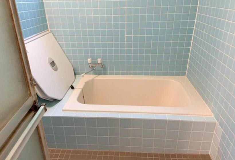 Bed and Breakfast 五岳庵