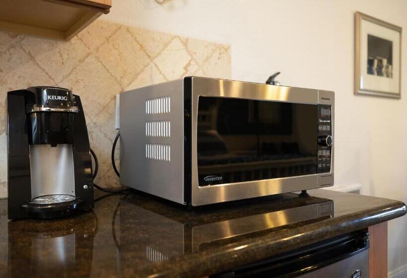 Big Bear Lakefront Condo  Walk To Village