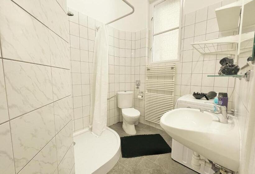 Y Central Station Private Rooms