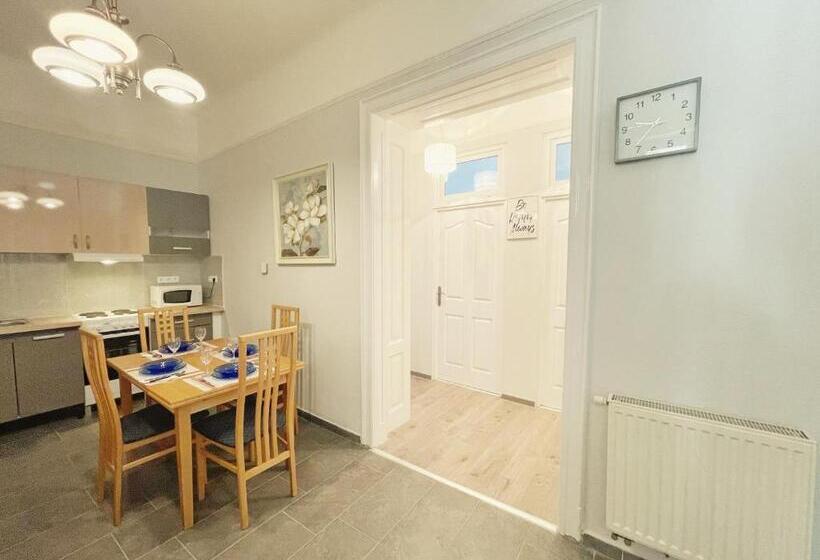 Y Central Station Private Rooms