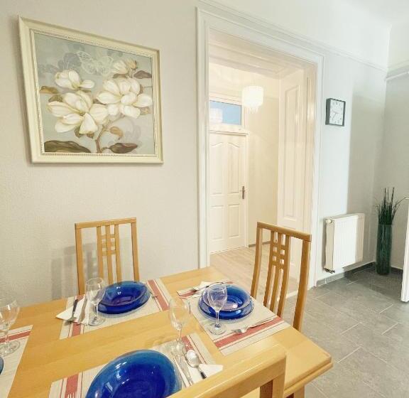 Y Central Station Private Rooms