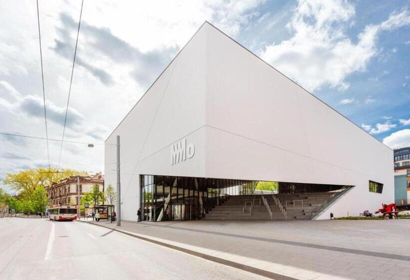 Cozy Suite With Inner Yard